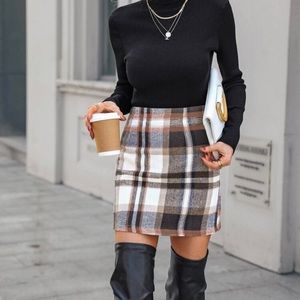 SHEIN Plaid Skirt in Brown and White